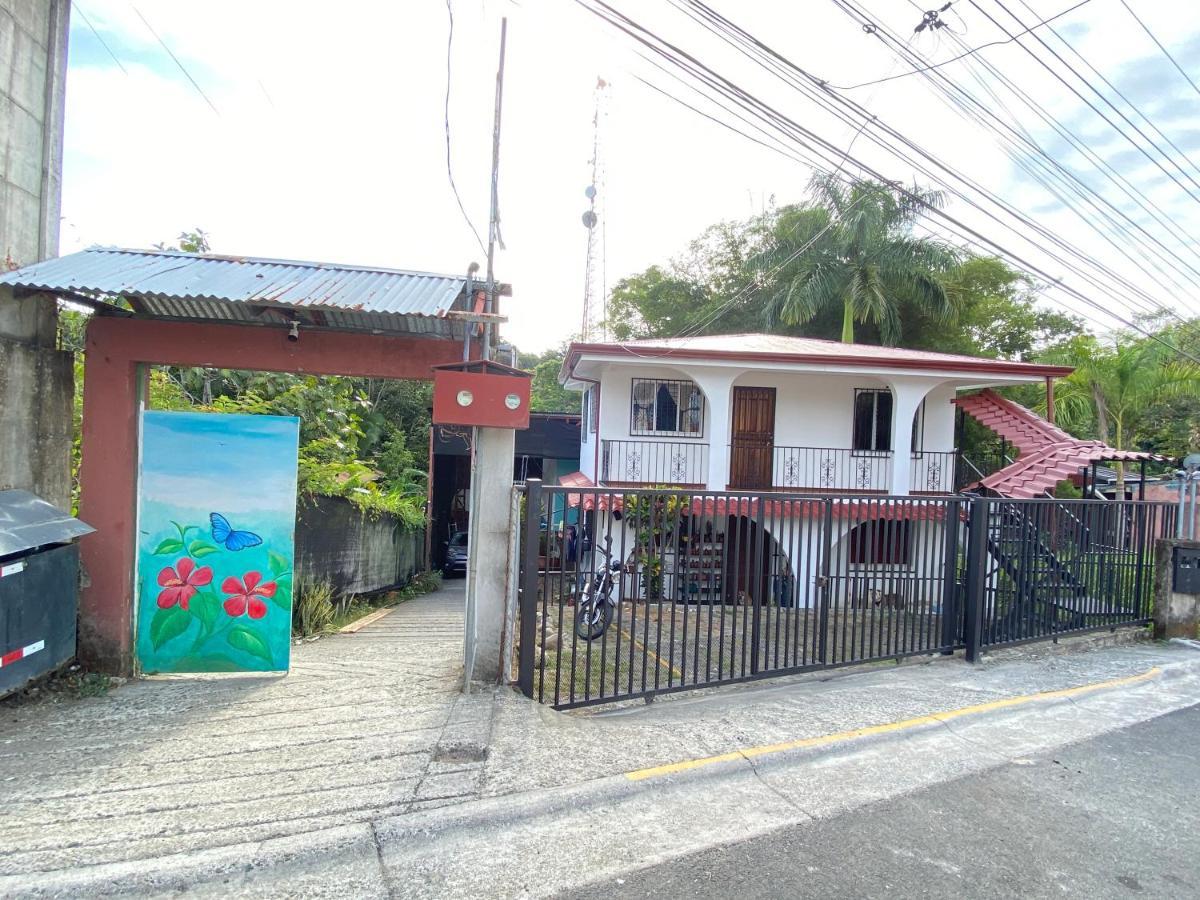 Blue Morpho House B&B Manuel Antonio Exteriör bild